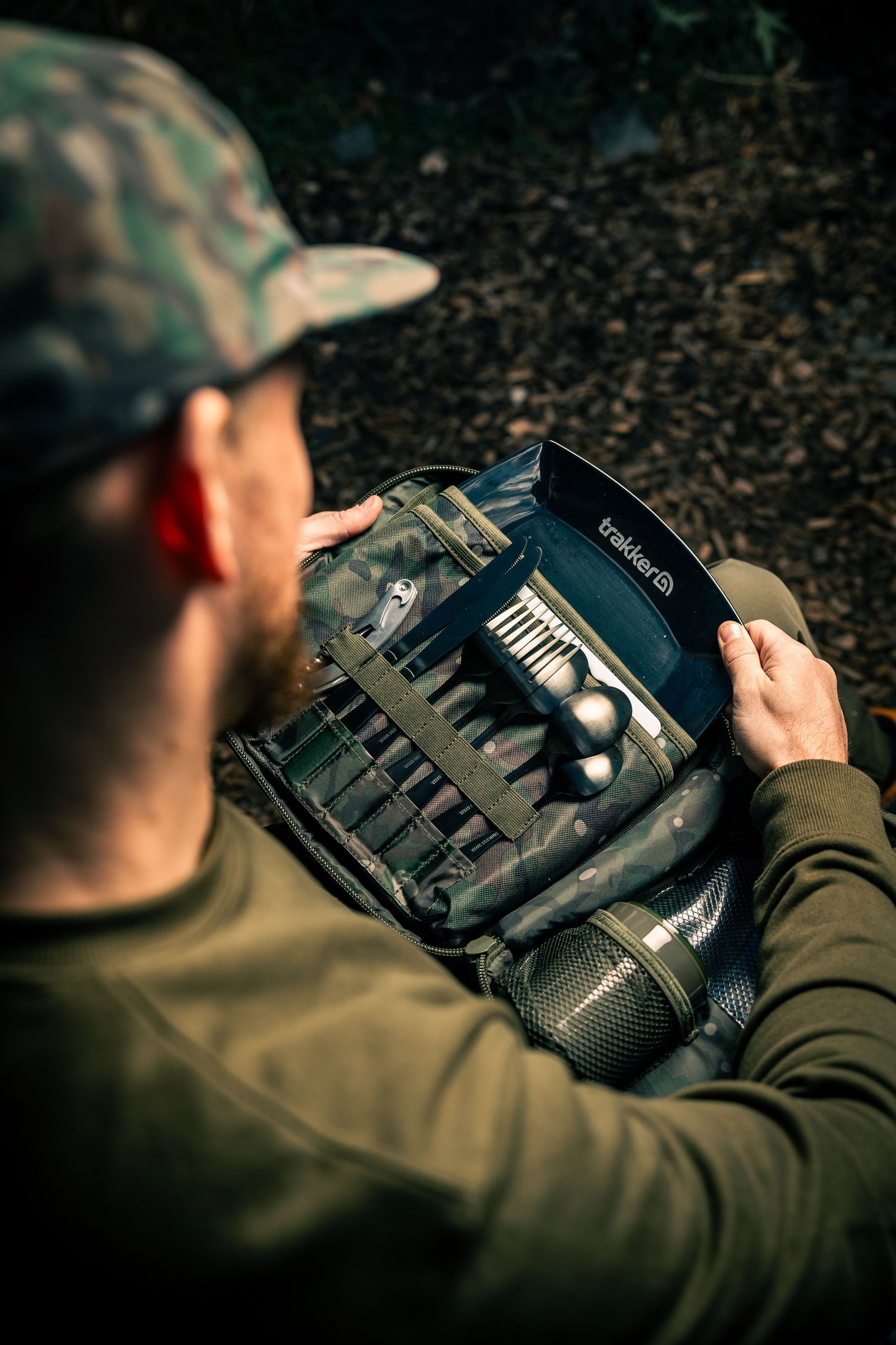 Geanta + Trusa pentru Picnic Trakker NXC Camo Deluxe Food Set - Trakker