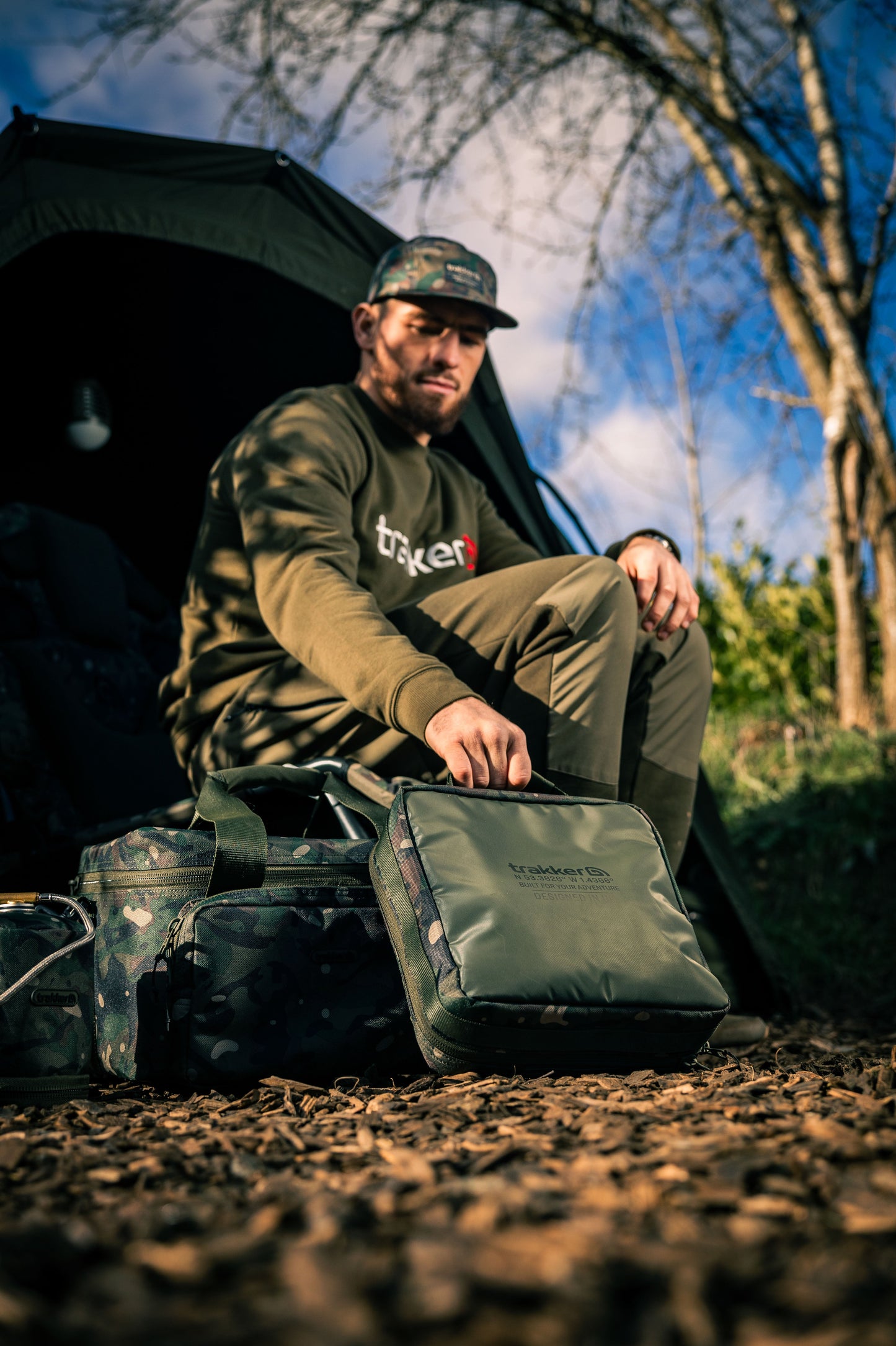 Geanta + Trusa pentru Picnic Trakker NXC Camo Deluxe Food Set - Trakker