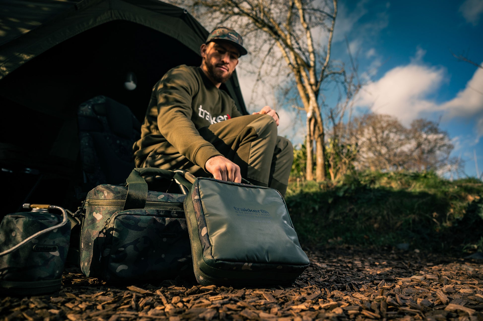 Geanta + Trusa pentru Picnic Trakker NXC Camo Deluxe Food Set - Trakker