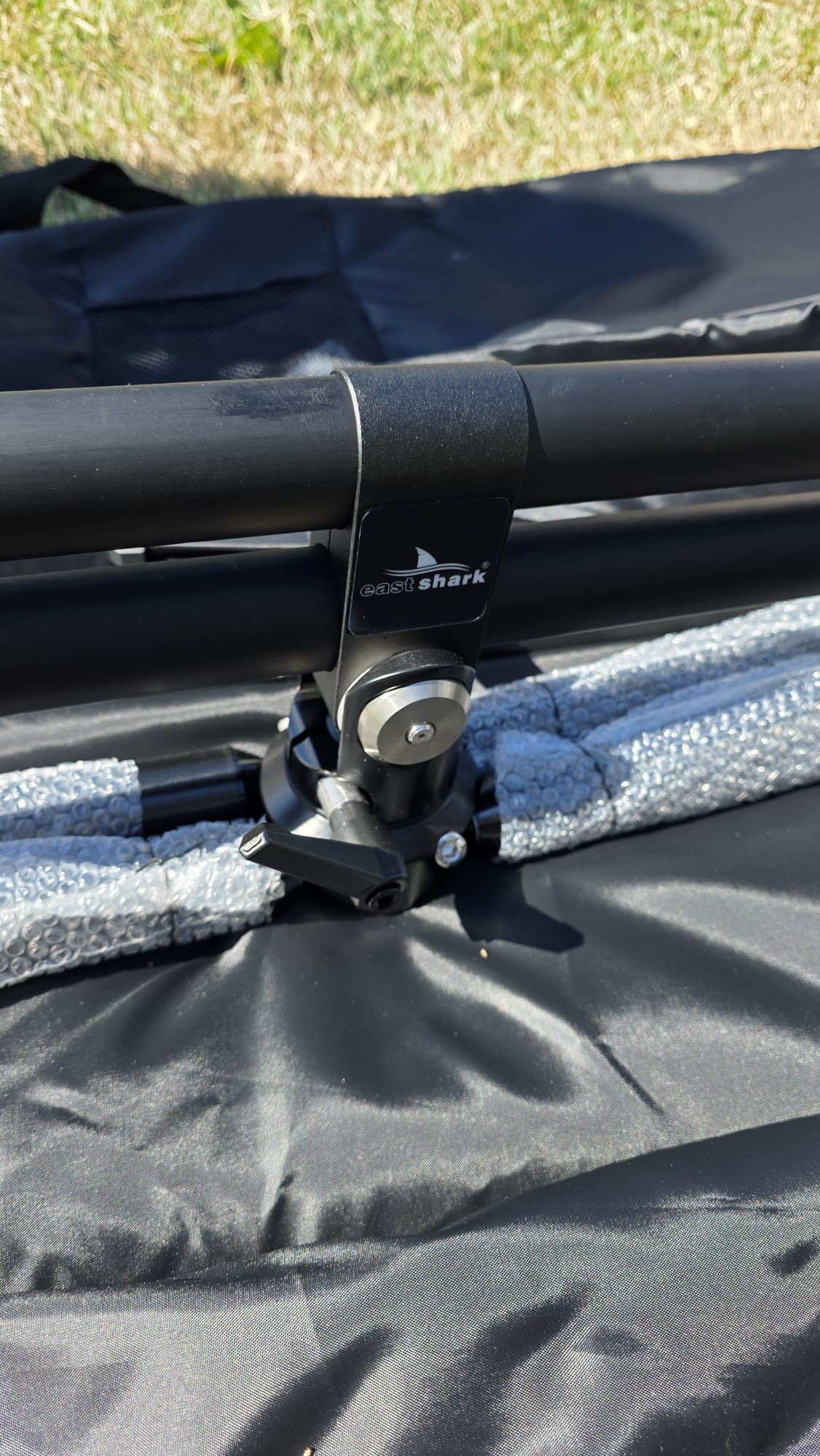 Rod Pod East Shark Premium Biturbo Full Black (3/4 Posturi) + Set Custom Myon Baits Portocaliu 3D Printed - East Shark